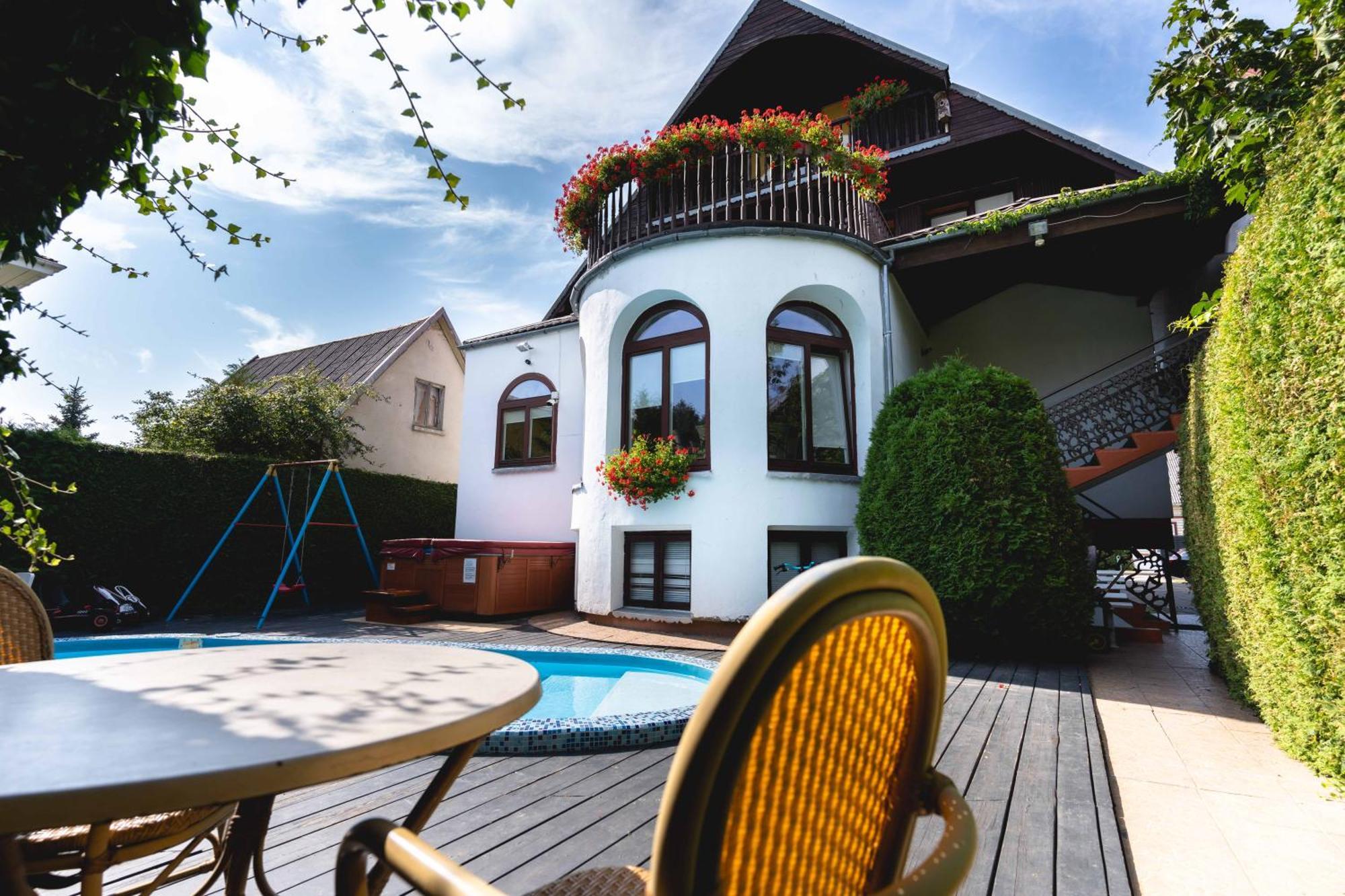 Po Kastonu & Spa Palanga Bagian luar foto